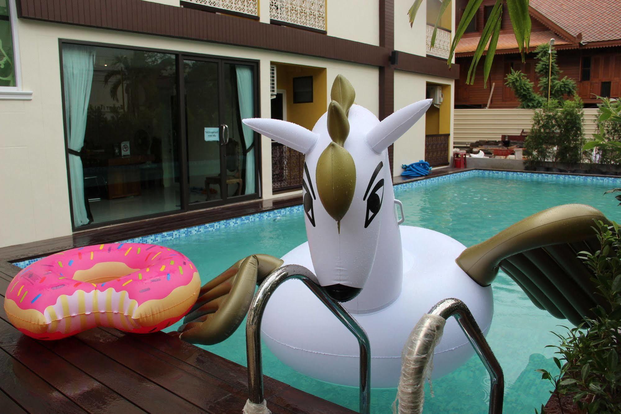 Monmuang Hotel Chiang Mai Buitenkant foto